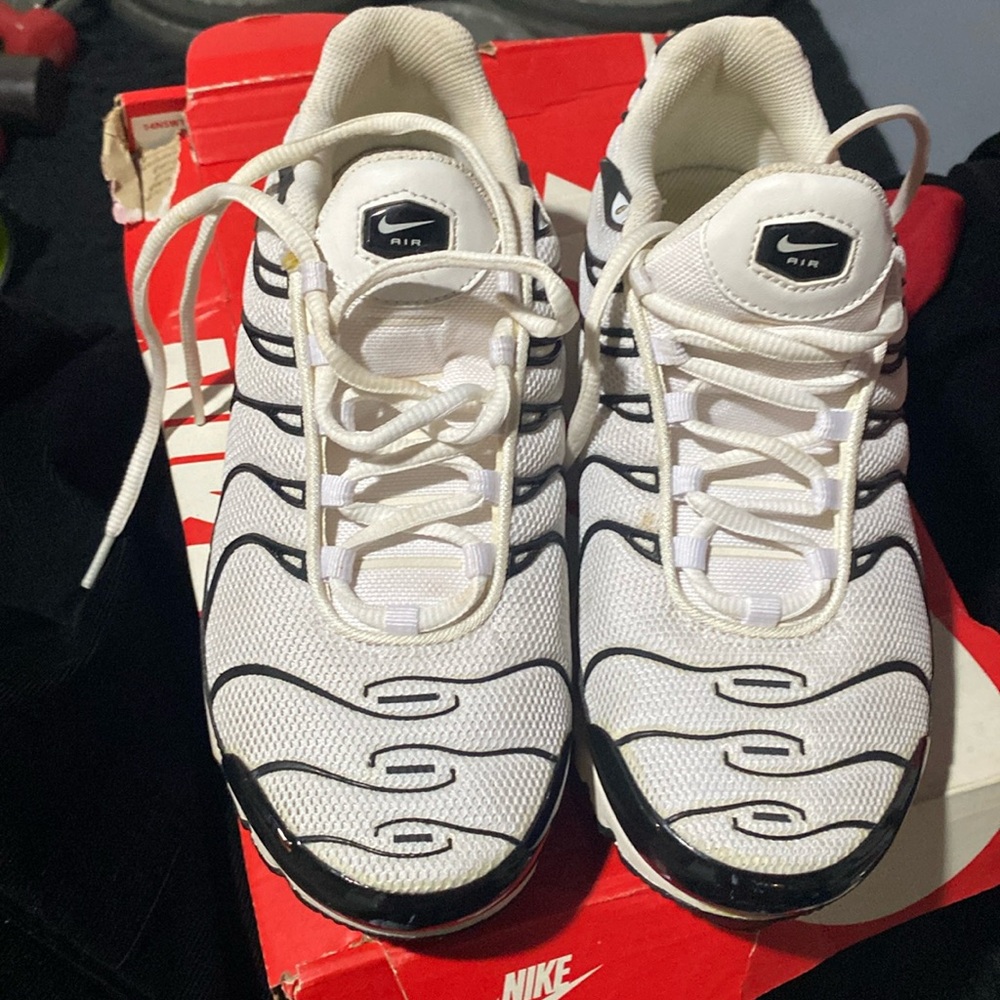 Nike shoes
